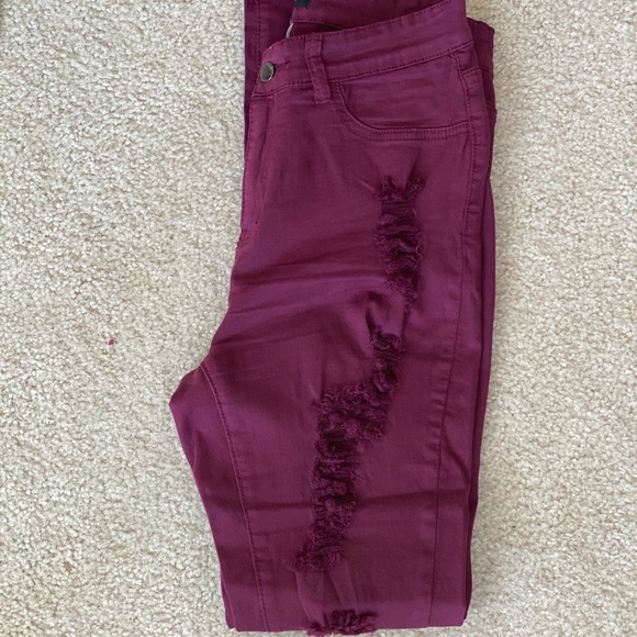 High rise distressed jeans with stretch - Picture 2 of 6